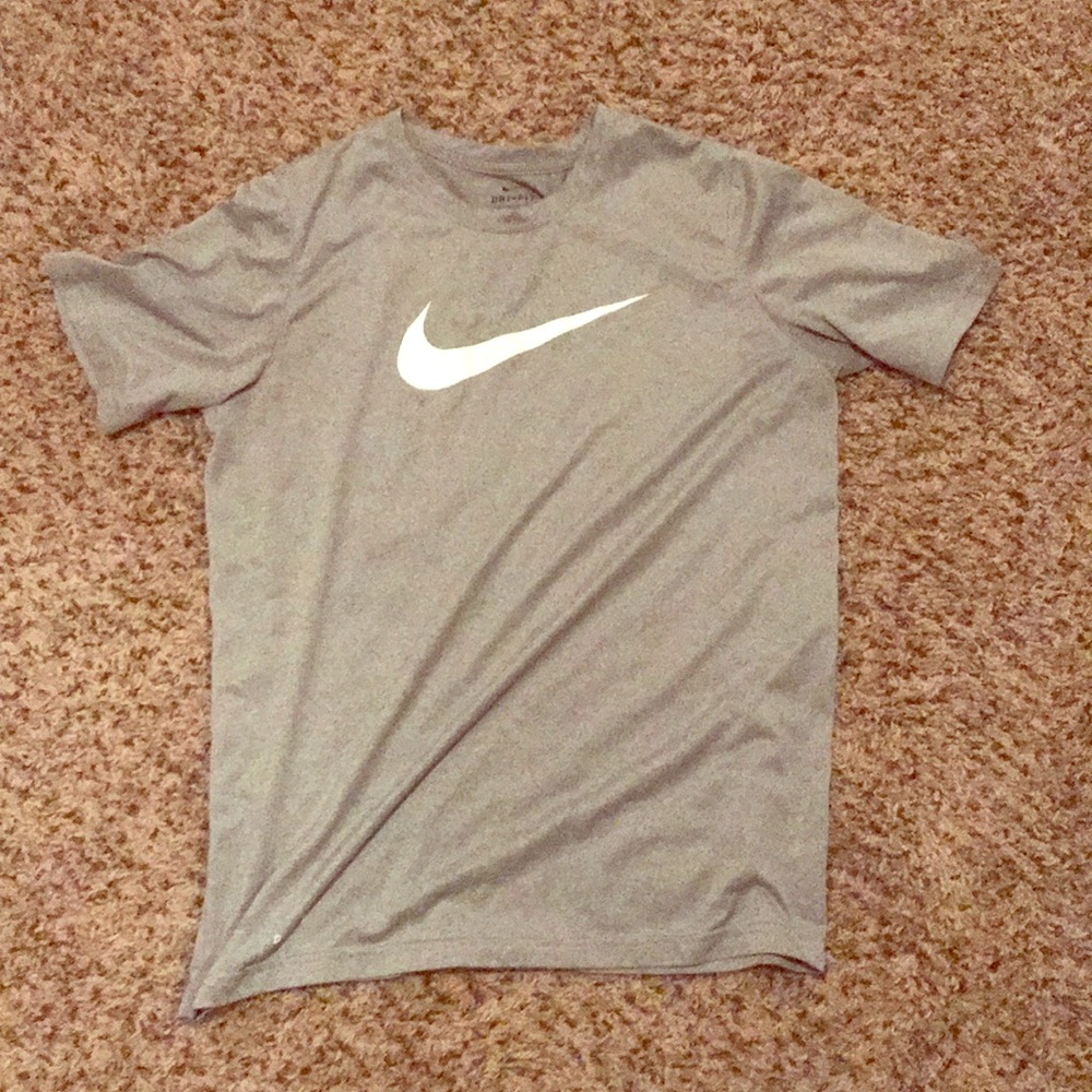 Nike t shirt.